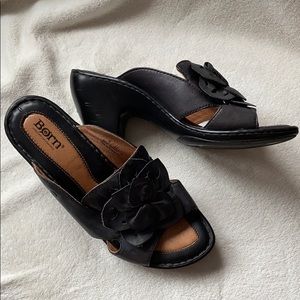 Born black wedge slides